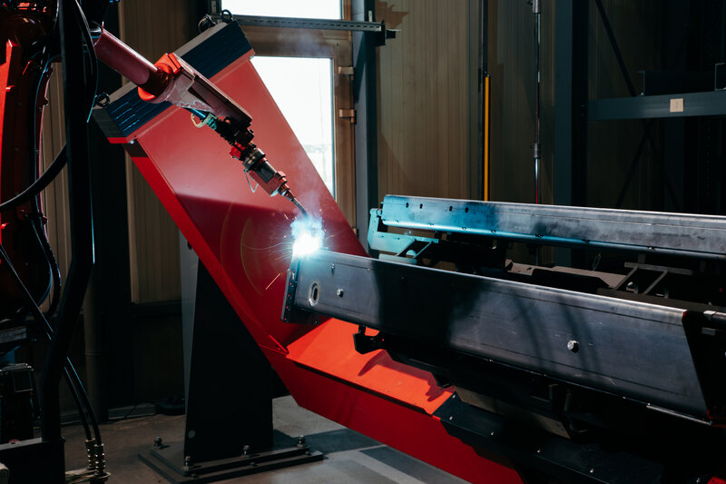 Valk Welding-robotsystem i svejseaktion